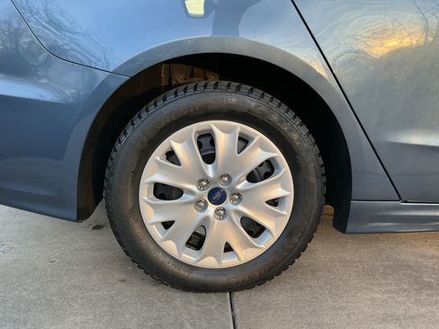 Used 2019 Ford Fusion S image 29