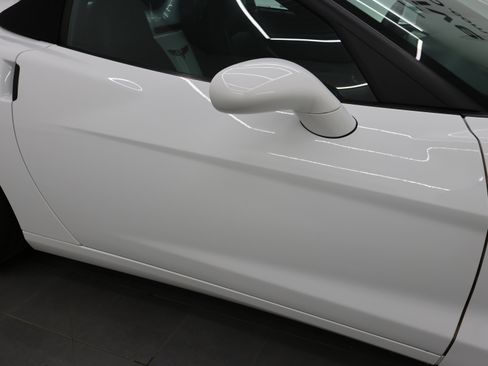 Used 2005 Chevrolet Corvette Convertible w/ Preferred Equipment Group RWD image 19