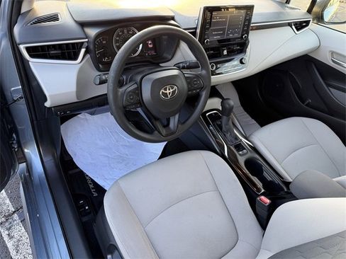Used 2021 Toyota Corolla LE image 13