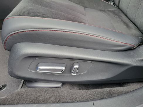 Certified 2025 Acura ADX A-Spec image 22