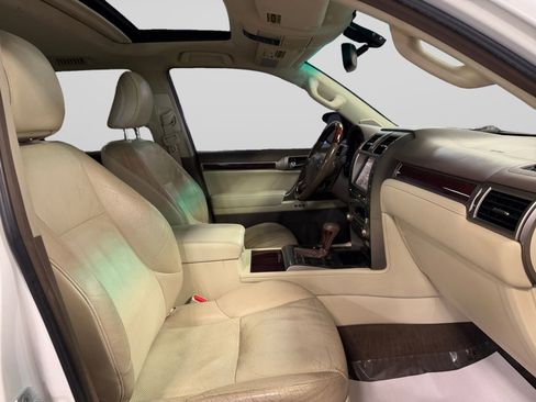 Used 2015 Lexus GX 460 w/ Premium Package AWD/4WD image 24