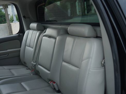 Used 2012 Chevrolet Avalanche LT w/ All-Star Edition image 10