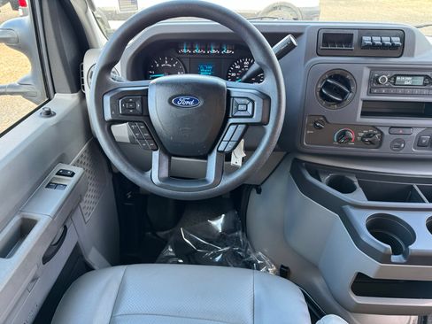 Used 2023 Ford E-450 and Econoline 450 Super Duty w/ Power Windows & Locks Group RWD image 31