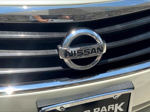 Used 2014 Nissan Altima 2.5 SL w/ Technology Package FWD image 29