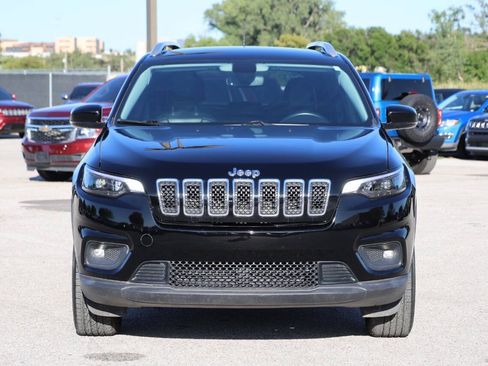 Used 2020 Jeep Cherokee Latitude Plus w/ Cold Weather Group AWD/4WD image 2