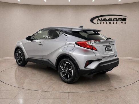 Used 2020 Toyota C-HR Limited FWD image 5