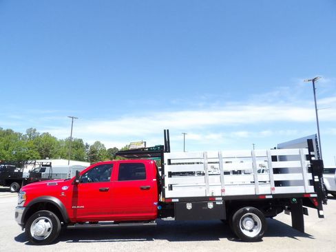 Used 2021 RAM 5500 Tradesman w/ Chrome Appearance Group image 66