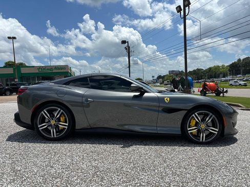 Used 2020 Ferrari Portofino RWD image 35