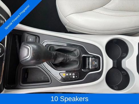 Used 2019 Jeep Cherokee Limited image 21