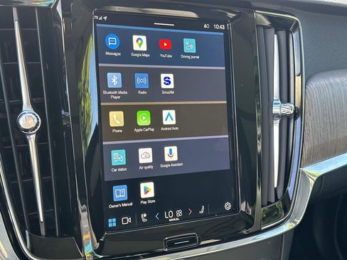 Certified 2024 Volvo V90 B6 Cross Country Plus w/ Climate Package image 11