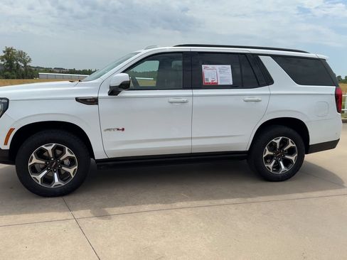 Used 2025 GMC Yukon AT4 Ultimate AWD/4WD image 6