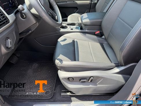 Used 2023 Volkswagen Atlas SE w/ Panoramic Sunroof Package image 13