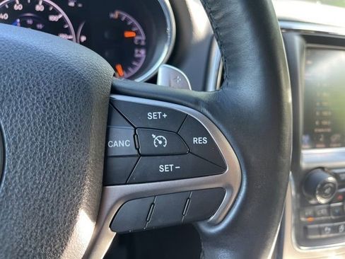 Used 2017 Jeep Grand Cherokee Altitude AWD/4WD image 27