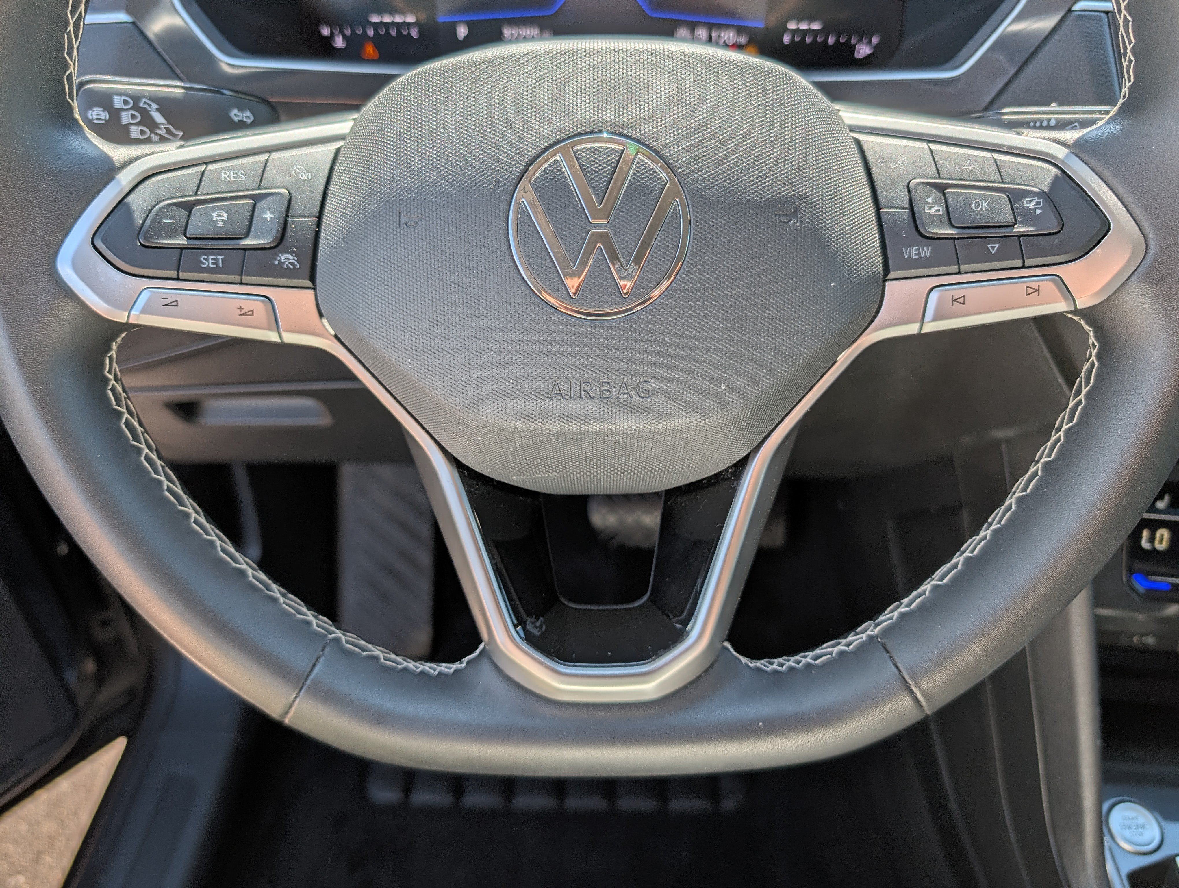 Certified 2024 Volkswagen Tiguan SE AWD/4WD image 25