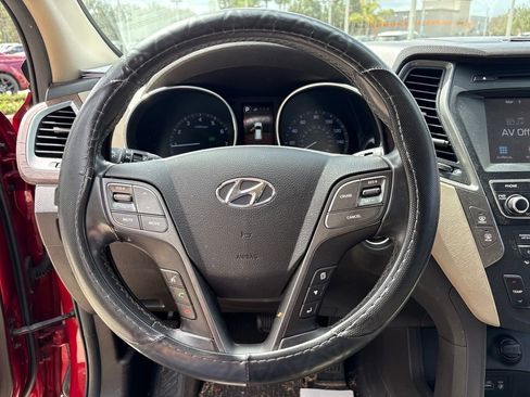 Used 2018 Hyundai Santa Fe Sport image 17
