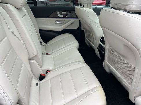 Used 2022 Mercedes-Benz GLS 450 4MATIC image 16