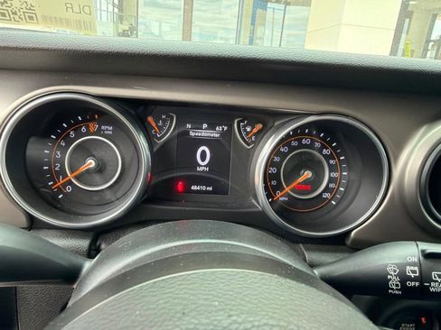 Used 2018 Jeep Wrangler Unlimited Sport AWD/4WD image 7