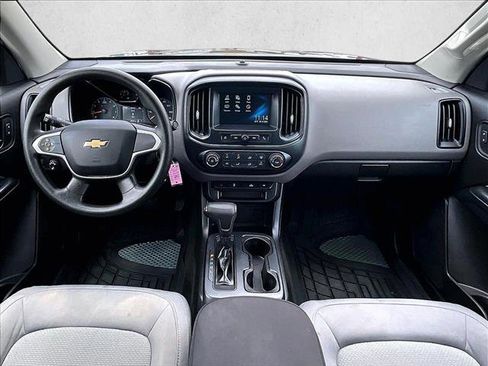 Used 2018 Chevrolet Colorado W/T w/ WT Convenience Package RWD image 16
