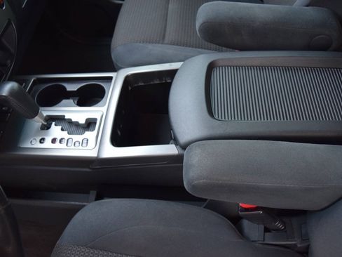 Used 2014 Nissan Armada SV AWD/4WD image 31