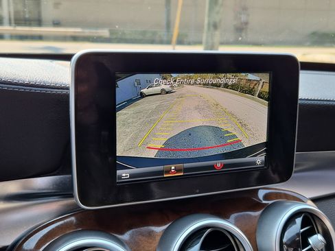 Used 2015 Mercedes-Benz C 300 4MATIC Sedan image 25