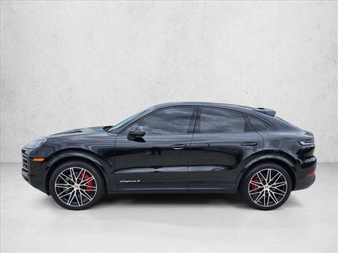 Used 2024 Porsche Cayenne S AWD/4WD image 9