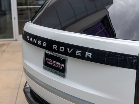 Used 2025 Land Rover Range Rover Long Wheelbase Autobiography AWD/4WD image 8