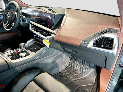 New 2026 BMW XM Label Red image 21