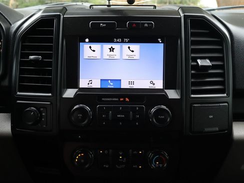 Used 2018 Ford F150 XL w/ Equipment Group 101A Mid AWD/4WD image 34