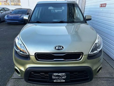 Used 2013 Kia Soul + image 4