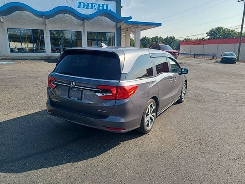 Used 2023 Honda Odyssey Touring image 4