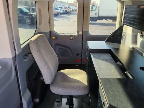 Used 2018 Ford Transit 150 XLT image 12