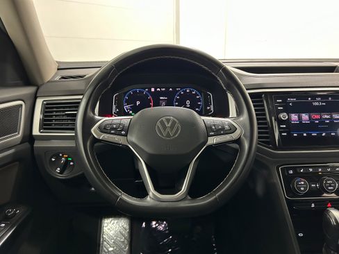 Used 2021 Volkswagen Atlas SEL AWD/4WD image 14
