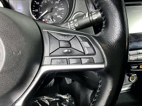 Used 2022 Nissan Rogue Sport SV FWD image 19