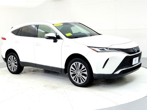 Used 2021 Toyota Venza Limited image 7