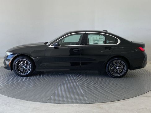 Used 2025 BMW 330i xDrive Sedan w/ Convenience Package image 2