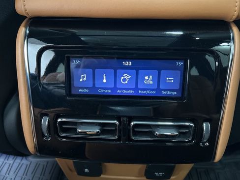 Certified 2025 Lincoln Aviator Black Label w/ Jet Appearance Package image 25