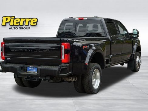 Certified 2025 Ford F450 Platinum w/ FX4 Off-Road Package AWD/4WD image 8