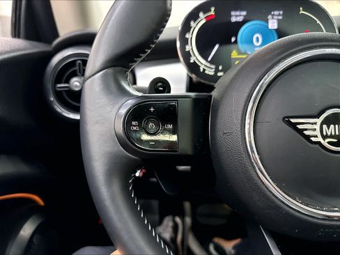 Used 2023 MINI Cooper S w/ Signature Upholstery Package FWD image 20