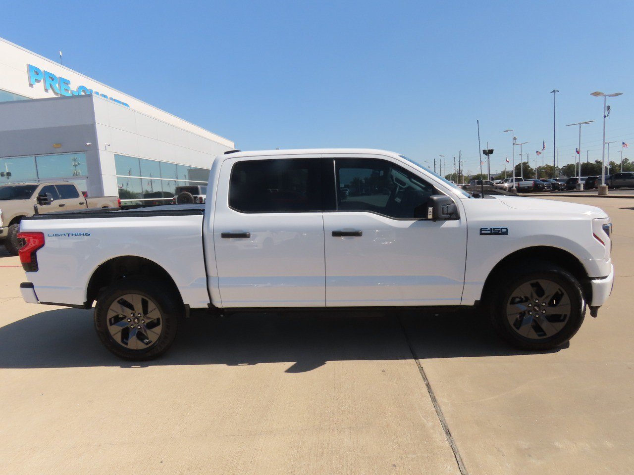 Used 2024 Ford F150 Lightning XLT w/ Max Trailer Tow Package AWD/4WD image 11