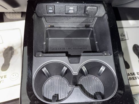 Used 2024 Toyota Prius LE image 21