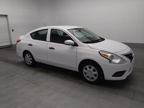 Used 2019 Nissan Versa S Plus FWD image 11