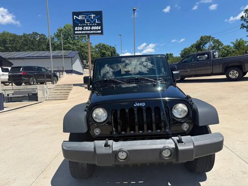Used 2014 Jeep Wrangler Sport w/ Quick Order Package 24S AWD/4WD image 4