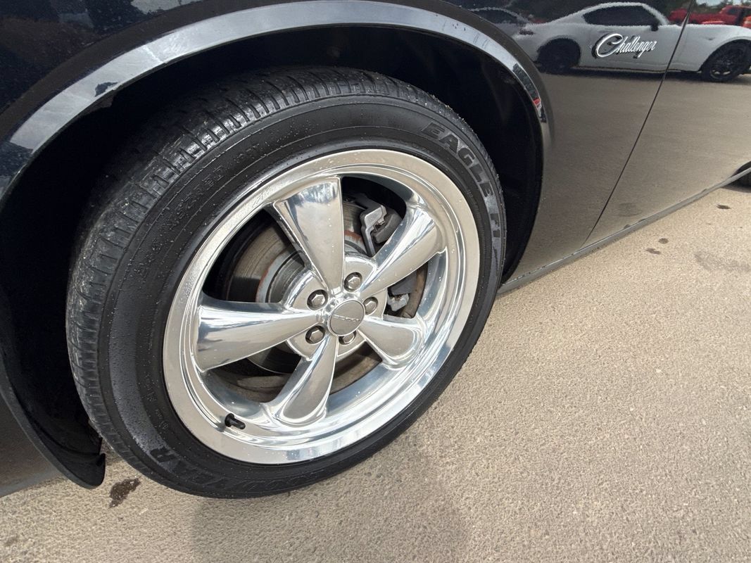 Used 2013 Dodge Challenger R/T RWD image 10