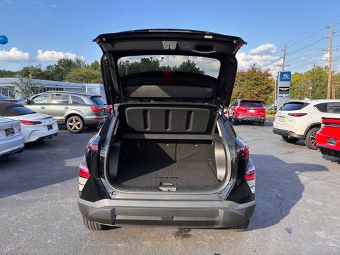 Used 2024 Hyundai Kona SEL FWD image 11