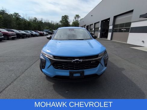 Used 2024 Chevrolet Trax RS w/ Driver Confidence Package FWD image 7