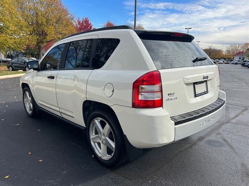 Used 2007 Jeep Compass Limited w/ Driver Convenience Group image 17