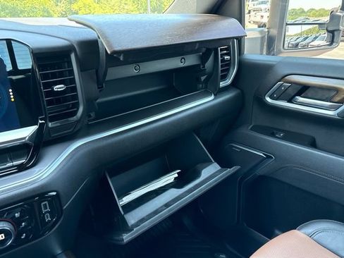 Used 2025 Chevrolet Silverado 3500 High Country w/ High Country Premium Package AWD/4WD image 46