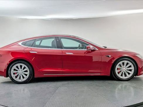 Used 2017 Tesla Model S 90D image 9