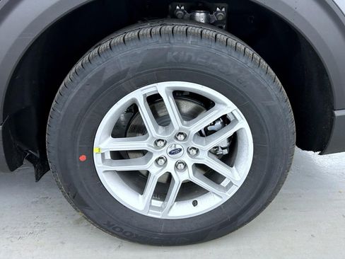 New 2026 Ford Explorer Active image 24