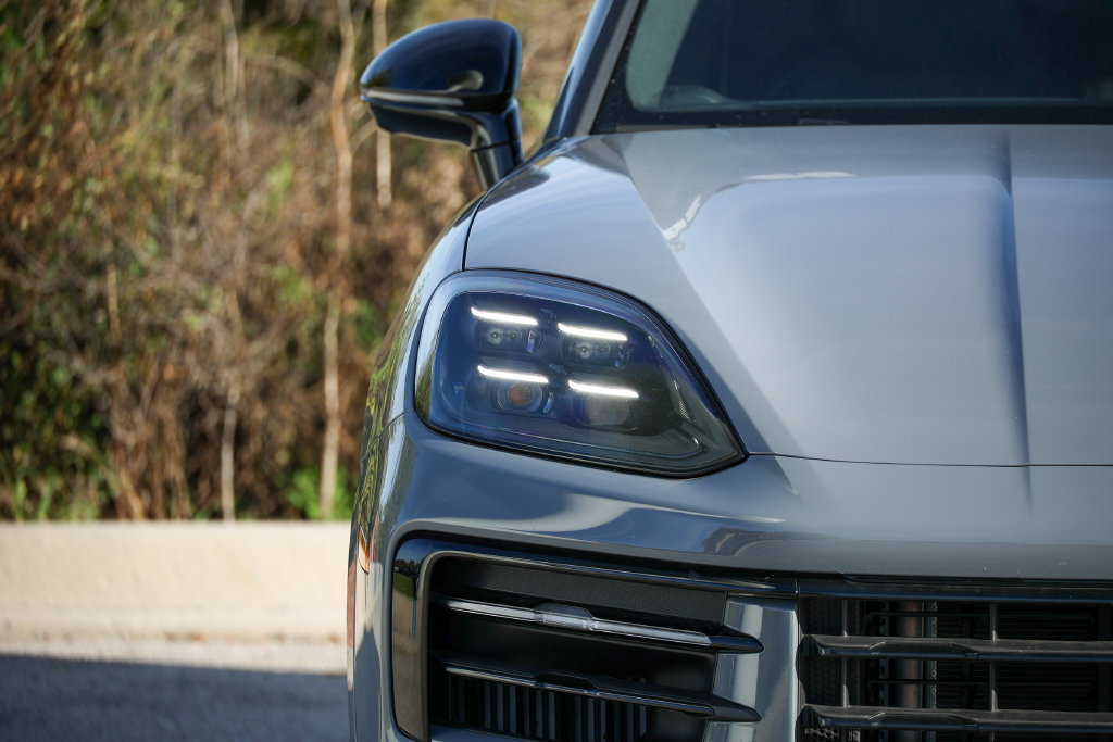 Certified 2026 Porsche Cayenne Coupe AWD/4WD image 19